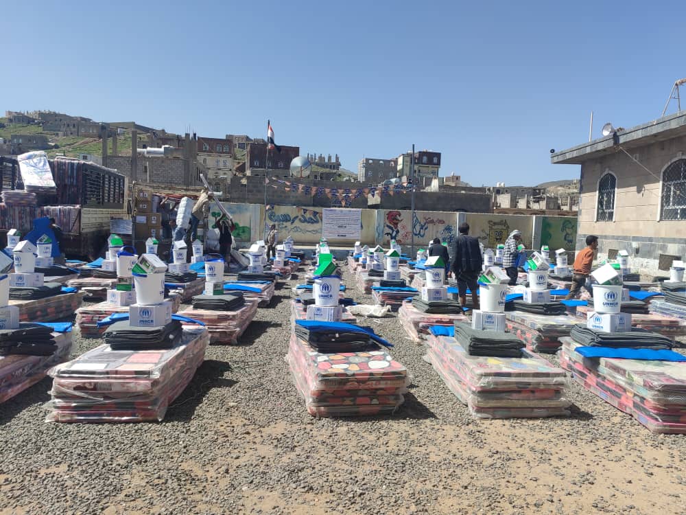 توزيع 157 حقيبة مواد غير غذائية NFIs في مديرية بني مطر ( محافظة صنعاء )