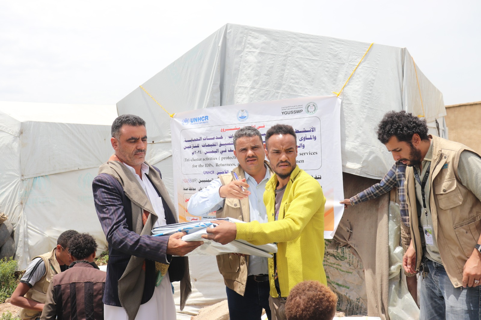 الاستجابة الطارئة: تقديم المساعدة لـ 125 أسرة متضررة من الأمطار الغزيرة والسيول في مديريتي سنحان والحيمة الخارجية بمحافظة صنعاء